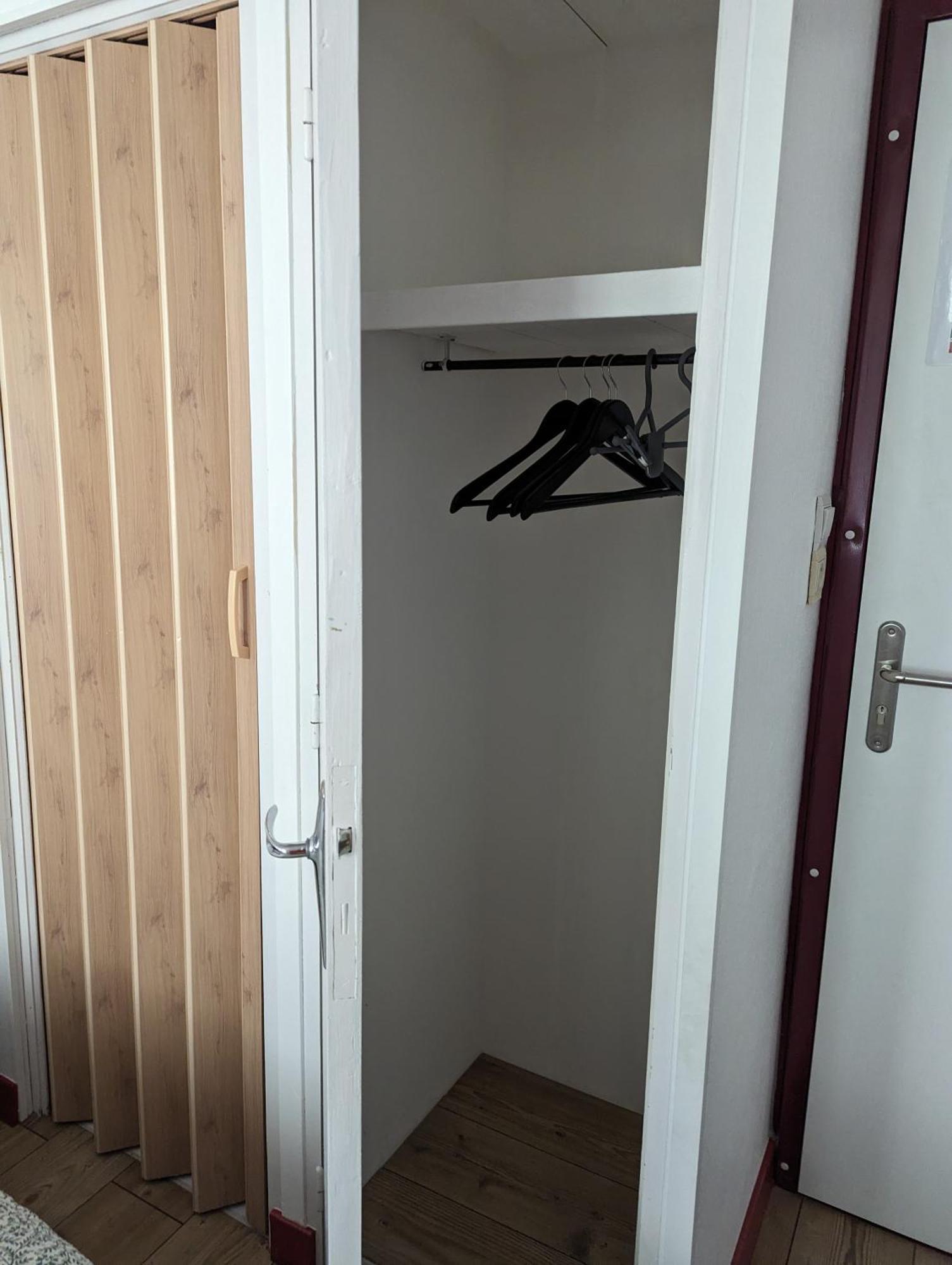 Auberge Des Pins Aubenas Exteriör bild