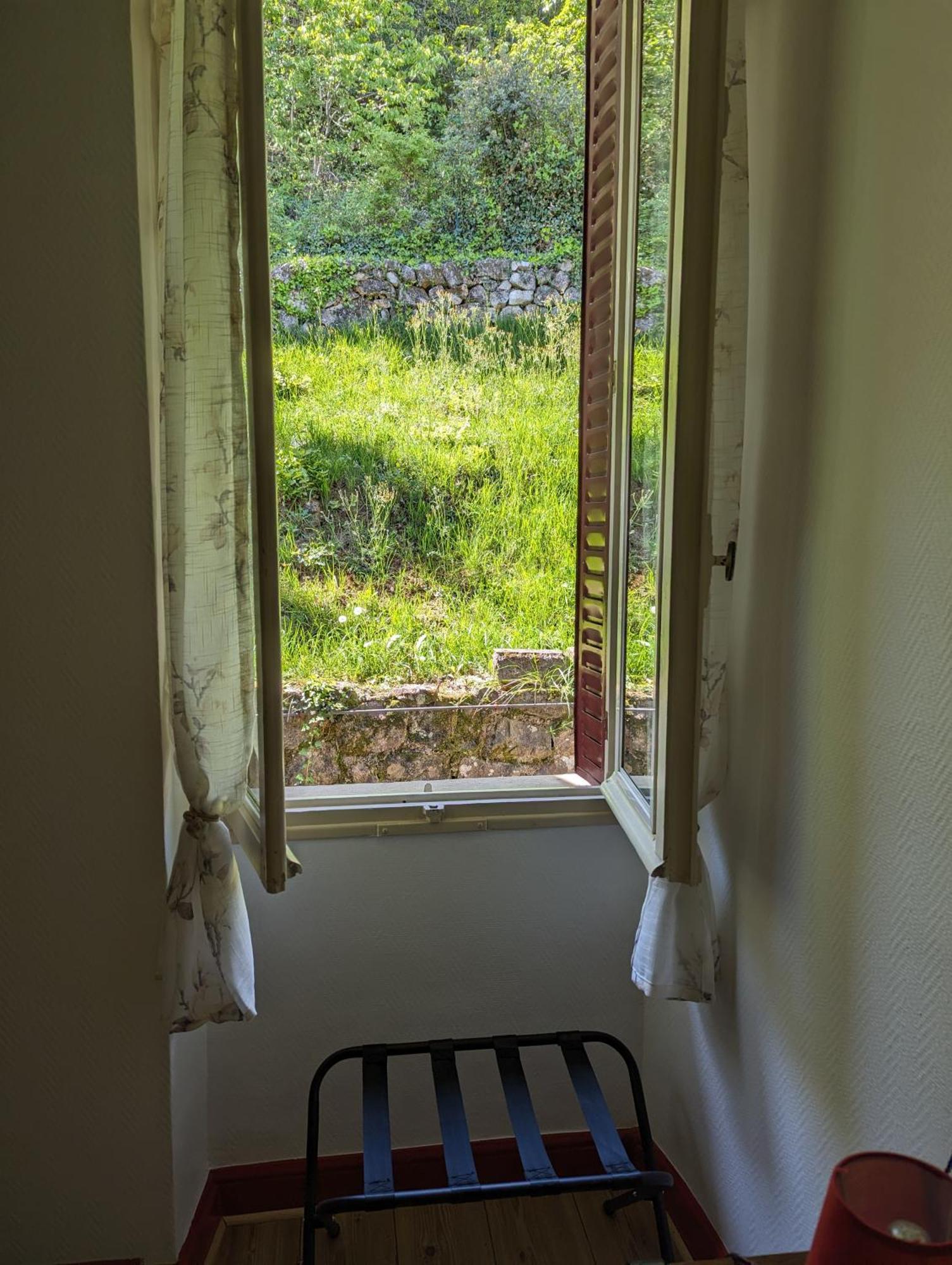 Auberge Des Pins Aubenas Exteriör bild