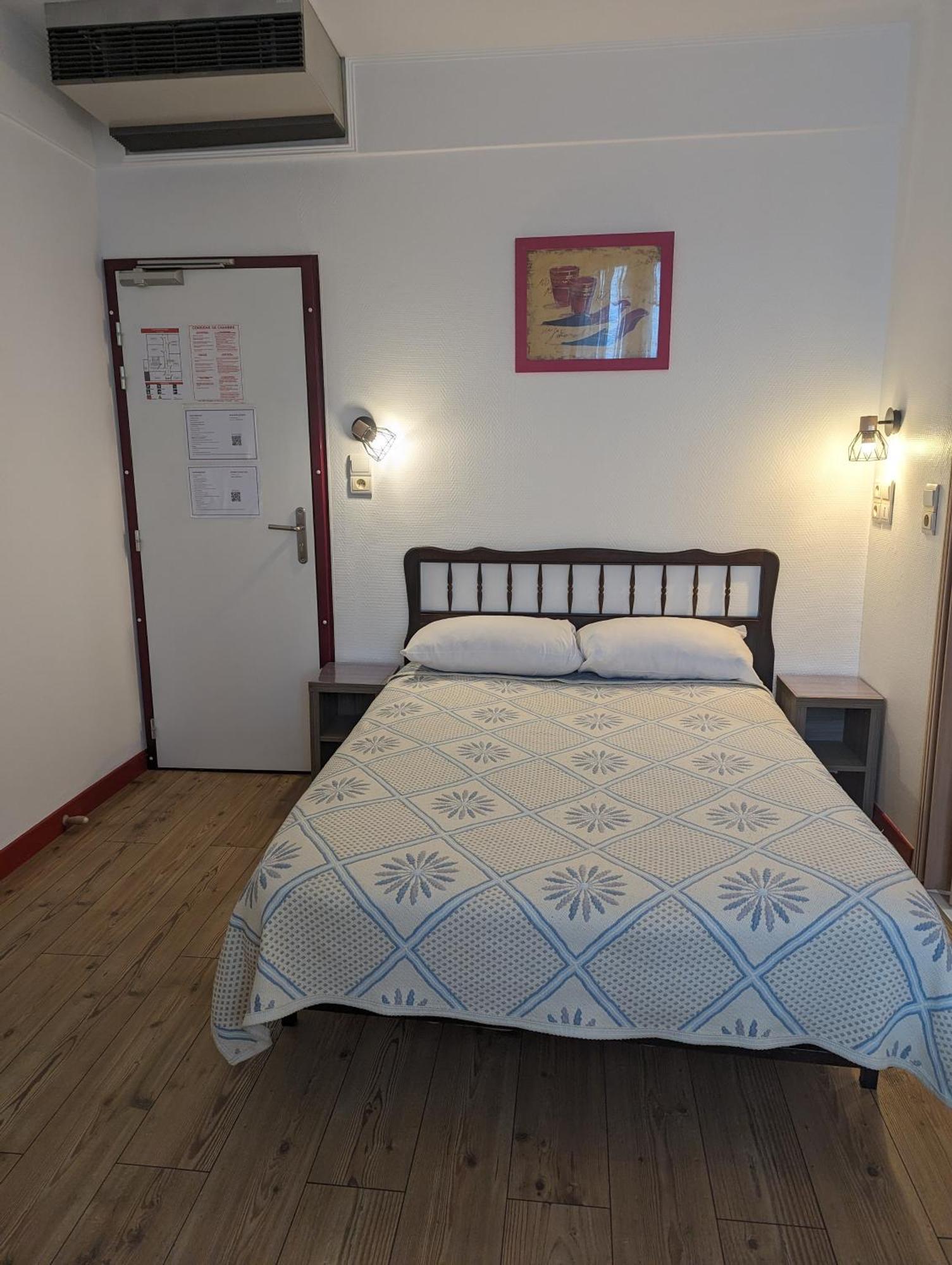 Auberge Des Pins Aubenas Exteriör bild