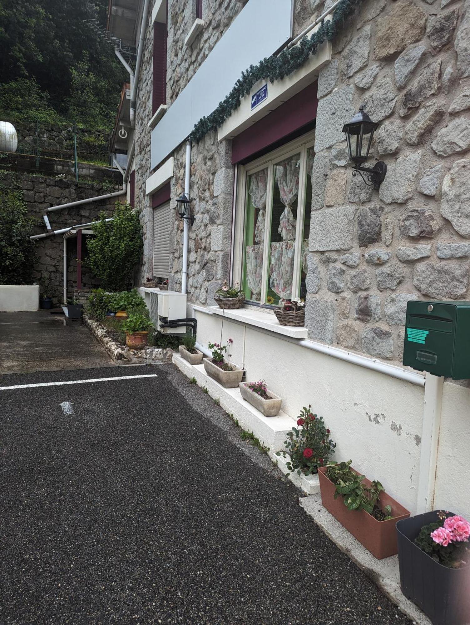 Auberge Des Pins Aubenas Exteriör bild